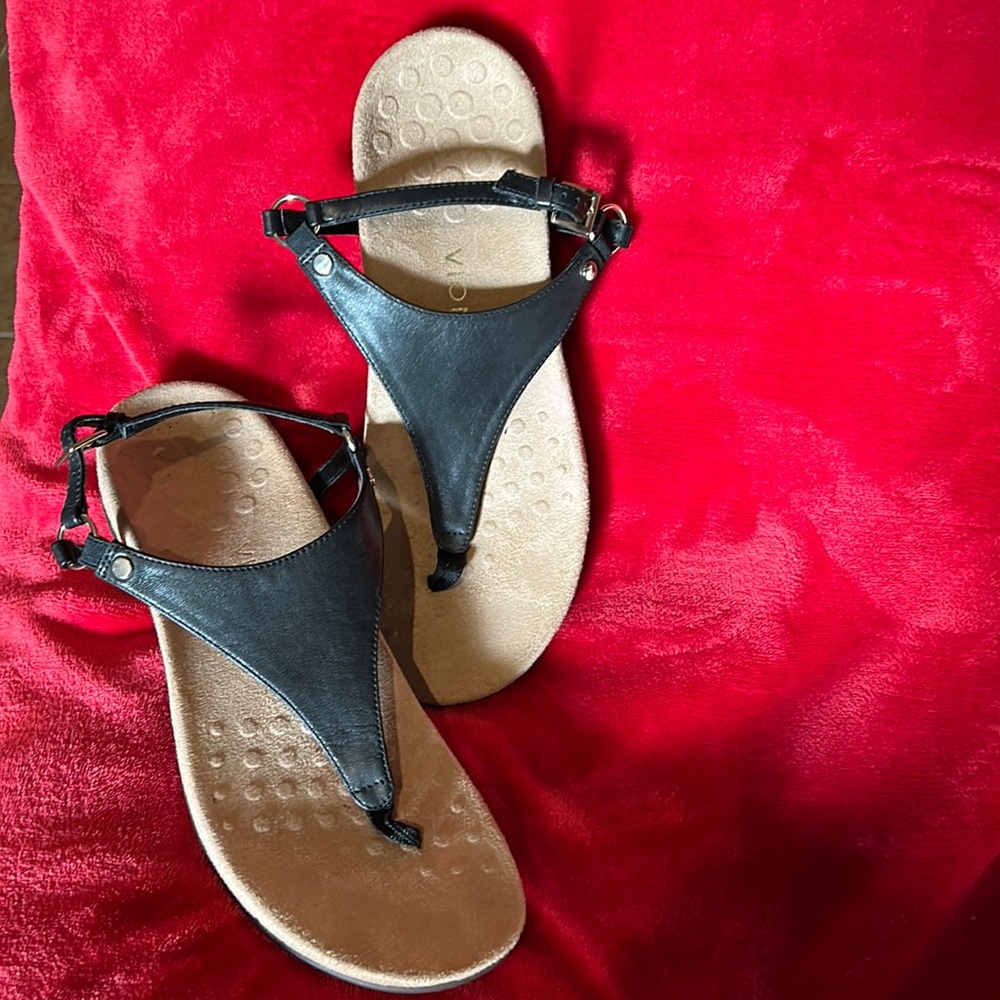 Vionic Black Sandals Size 11